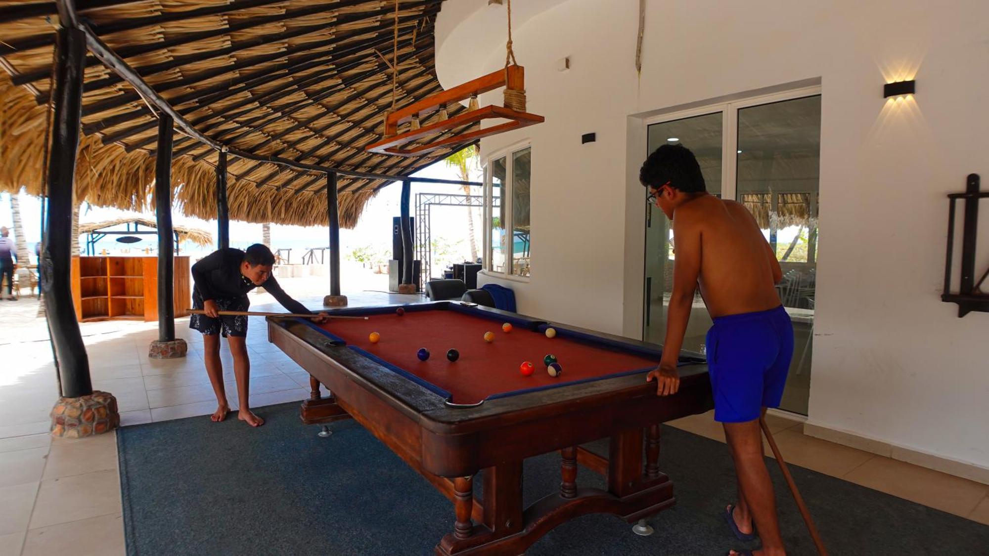 Sunsol Punta Blanca Hotel San Pedro Luaran gambar