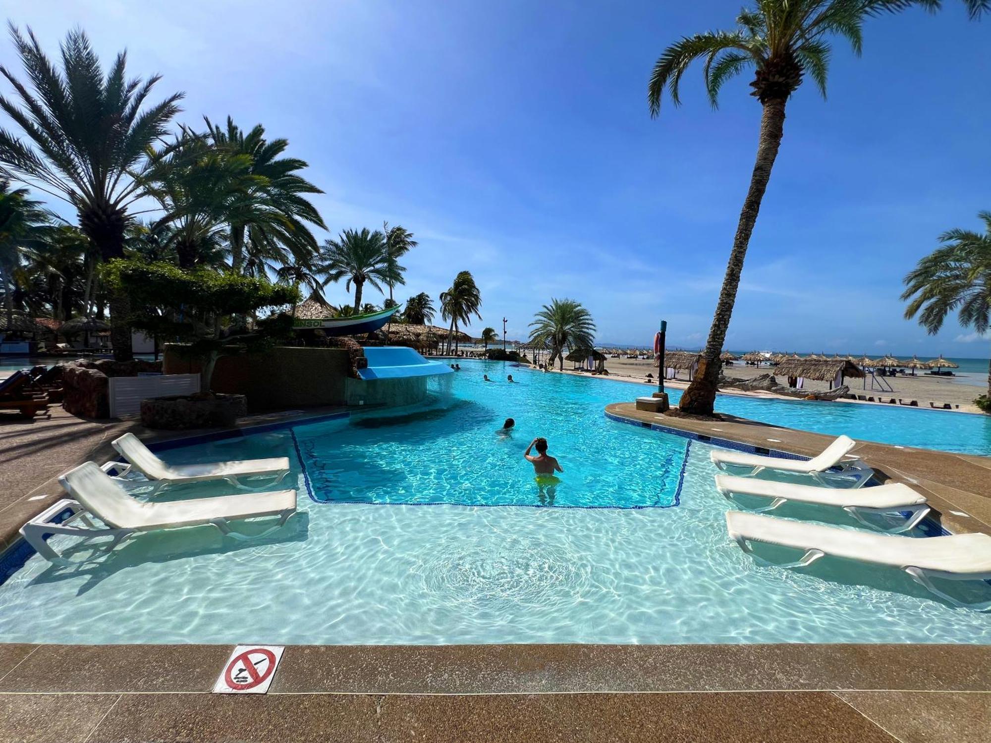Sunsol Punta Blanca Hotel San Pedro Luaran gambar